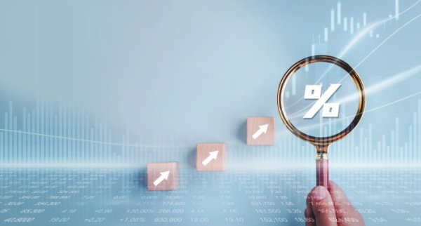 炒股配资交易平台 迷雾散去投资主线渐明 公私募热议下半年“进攻方向”